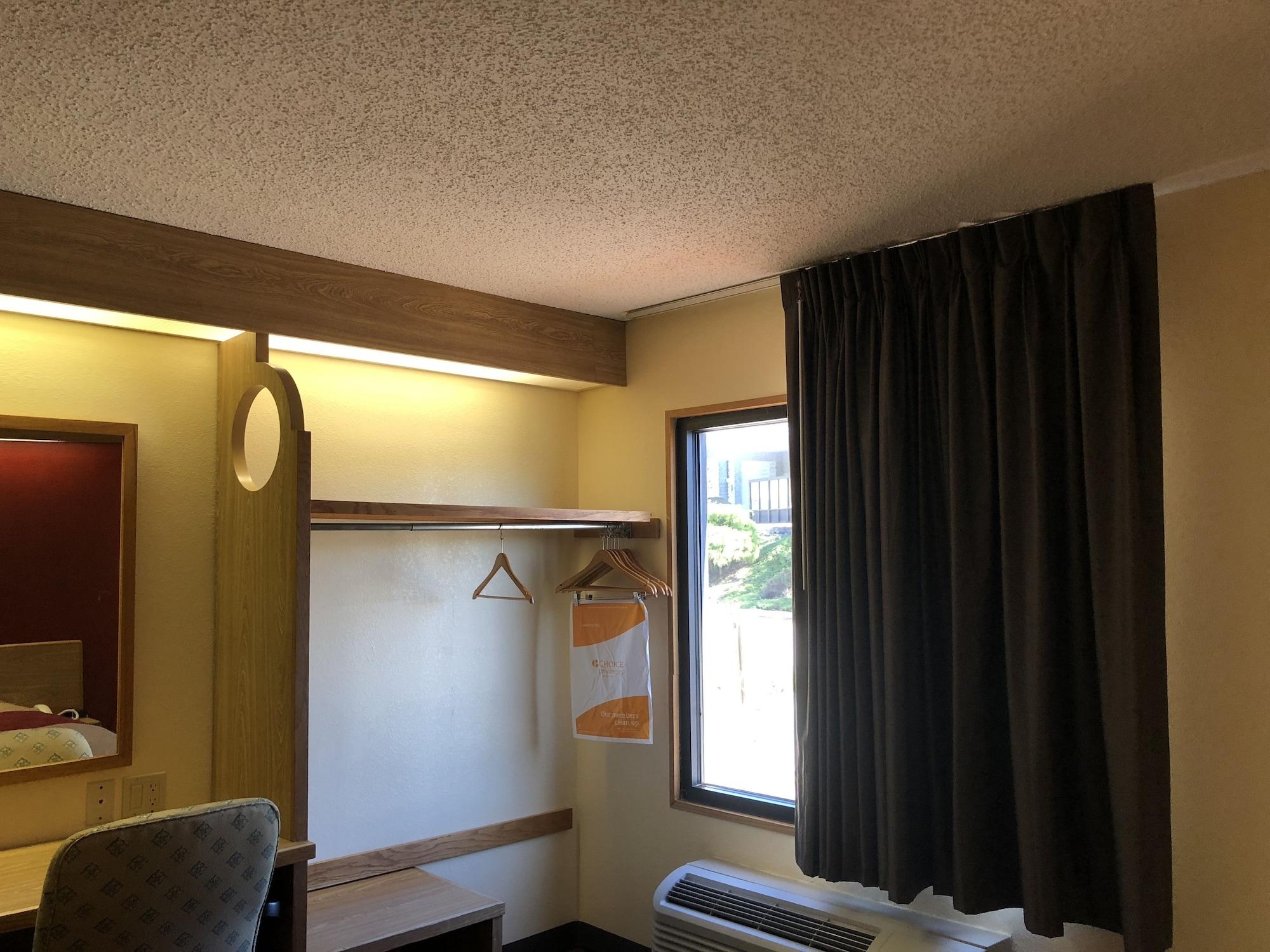Econo Lodge London Kültér fotó